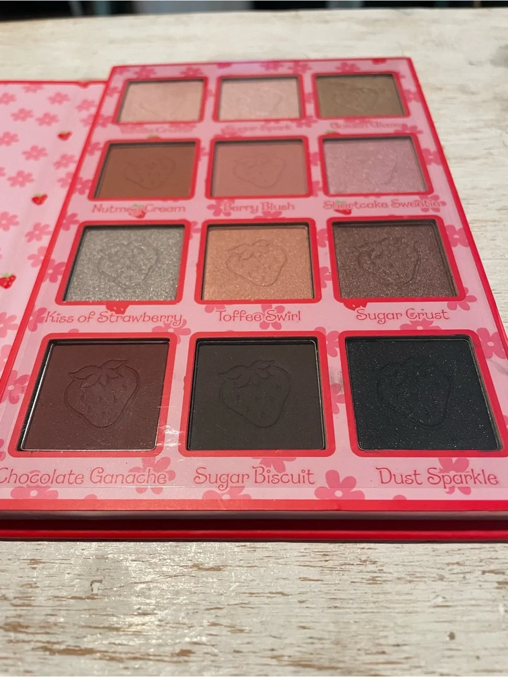 Strawberry Shortcake Eyeshadow Palette - Strawberry Shortcake Licensed